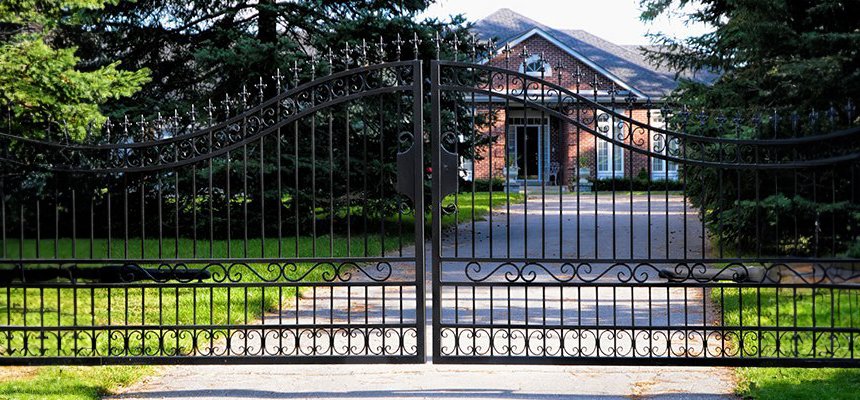 Metal fence painting in dubai with nanc